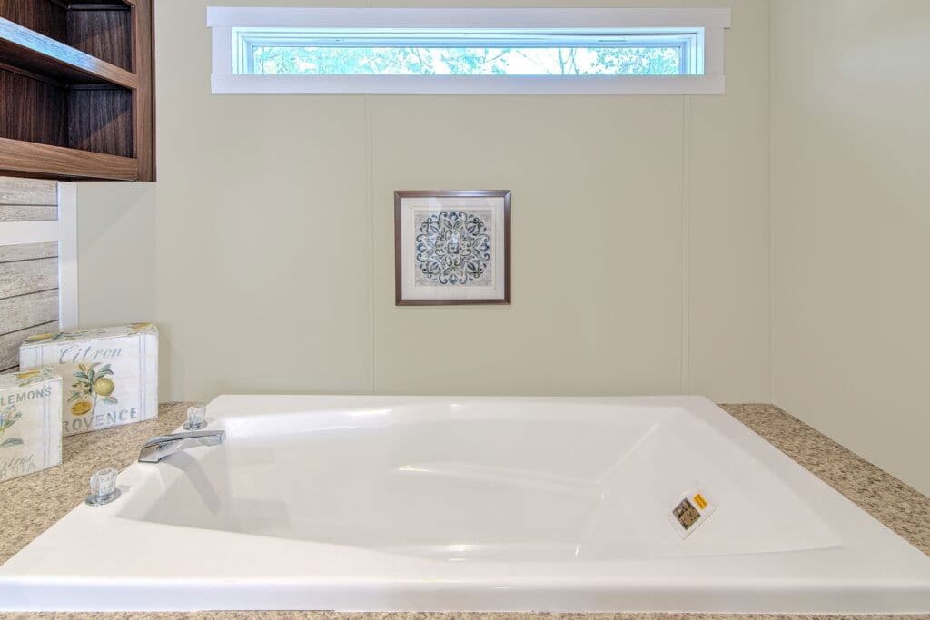 Bella 9876 bathroom home features