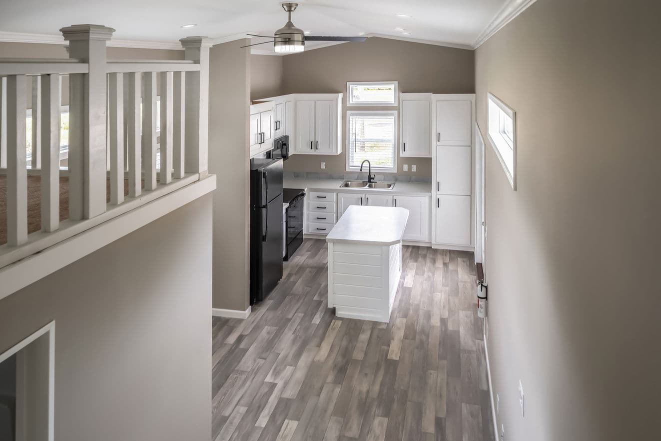 Eagle 11351g interior and hero home features