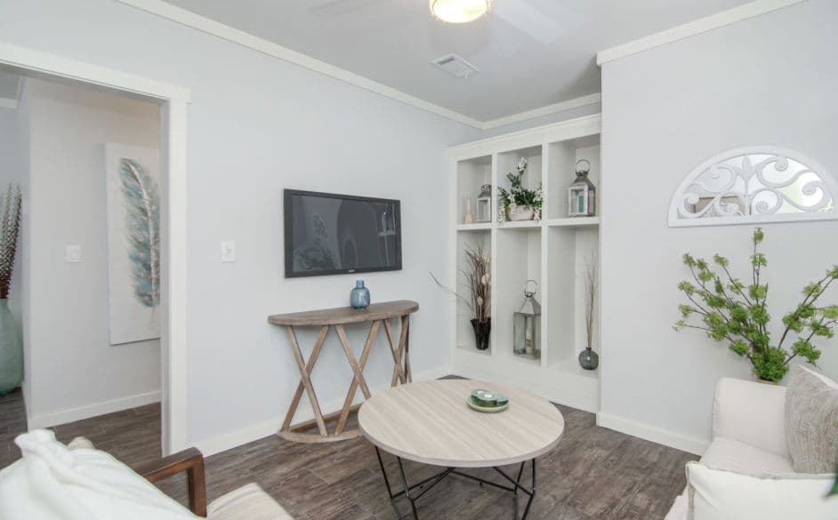 Haven 6368 interior home features