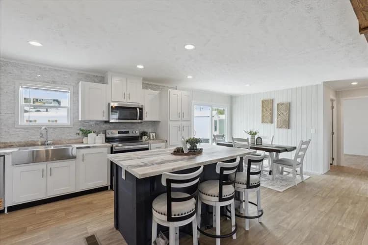 Fremont kitchen home features