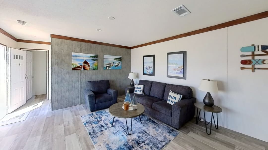 Yellow jacket interior home features