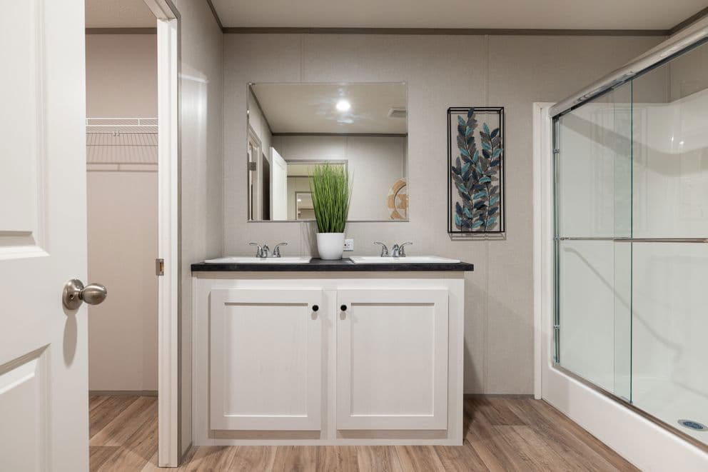 Northstar bathroom home features