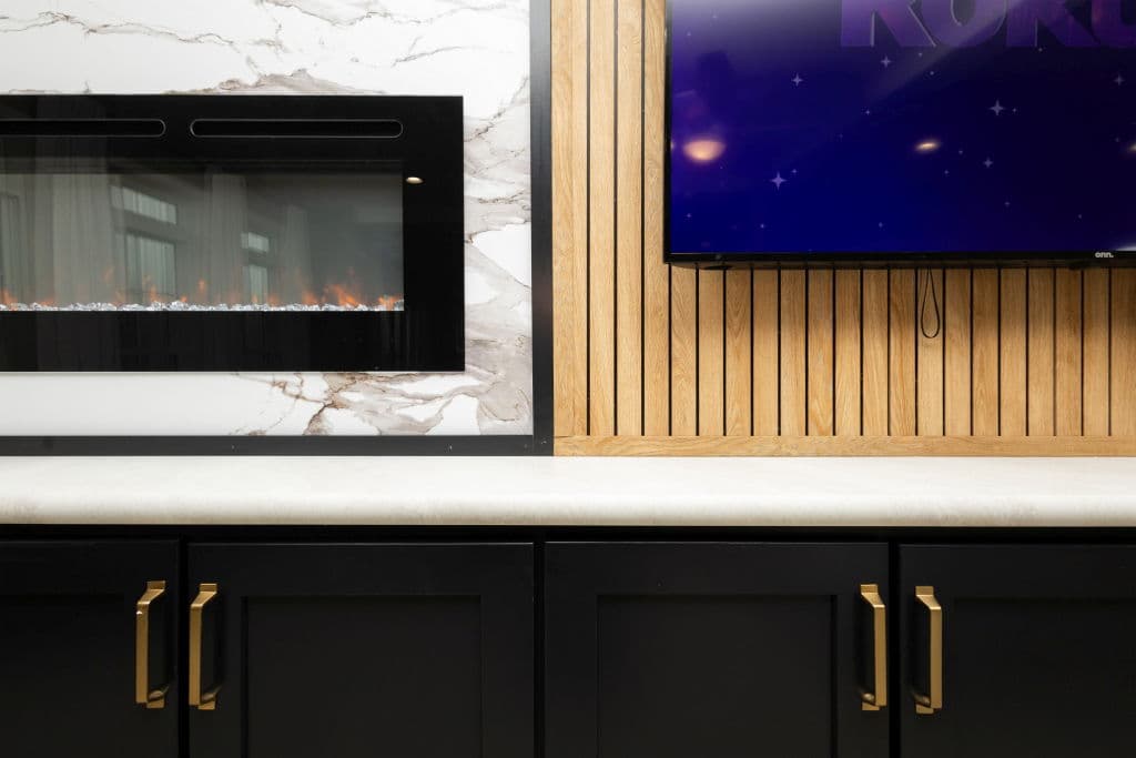 Ultra ranch 2p2460-x interior home features