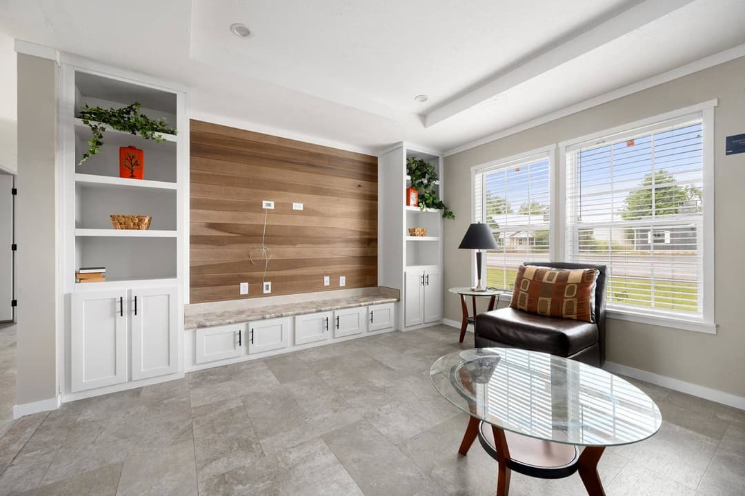 East point - elevate 52 interior home features