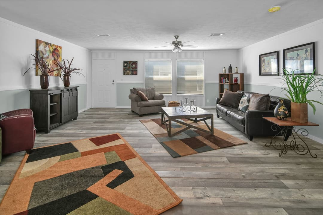 Valu premier 32643g interior home features