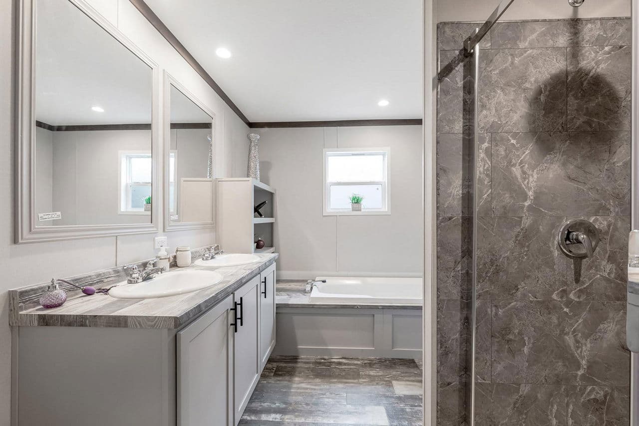 Canal bathroom home features