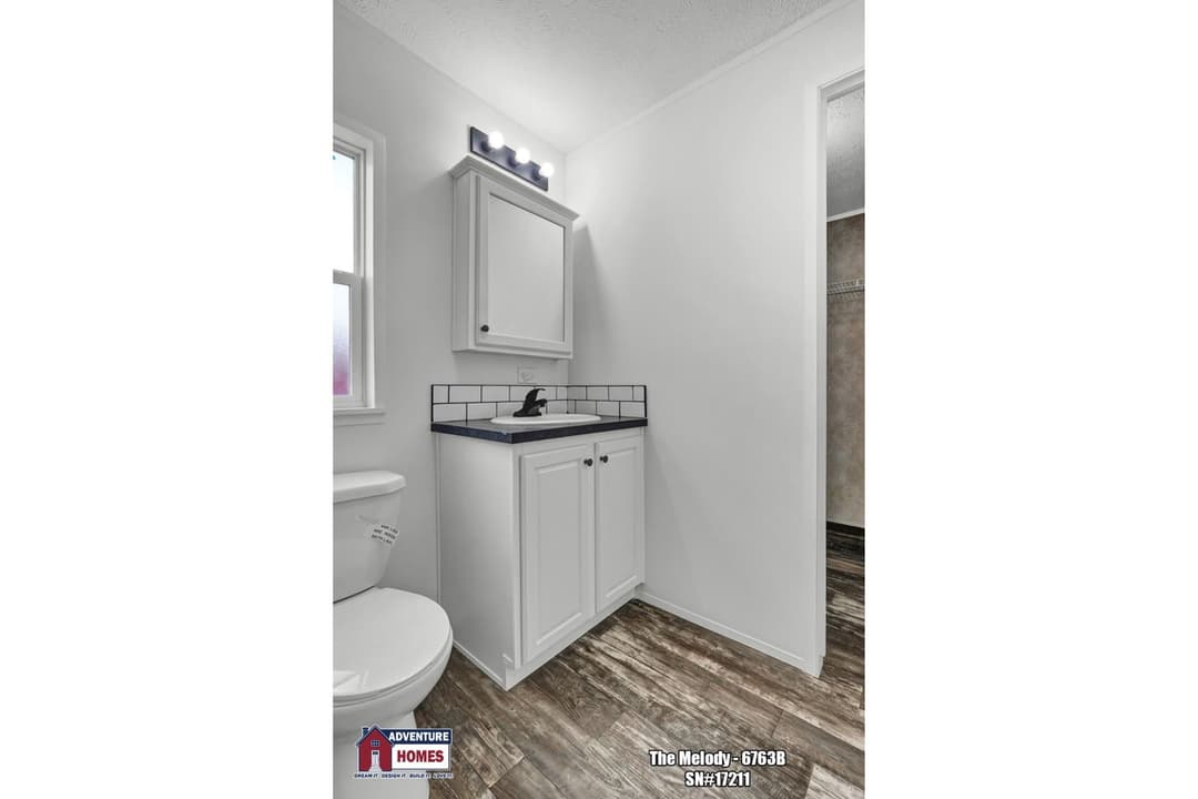 Melody | 6763b bathroom home features
