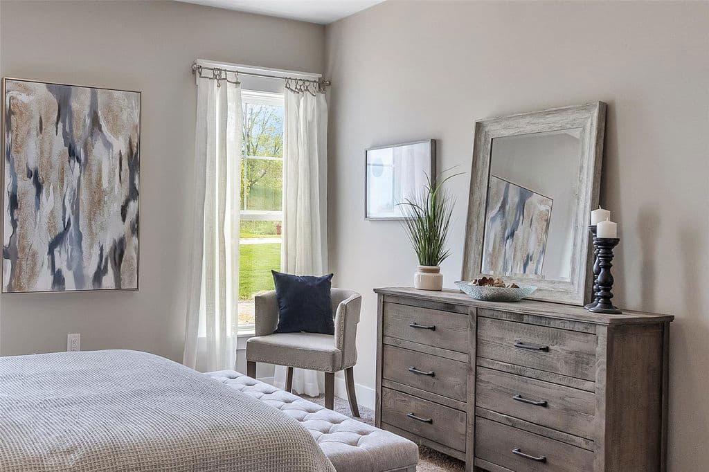 Otter creek bedroom home features