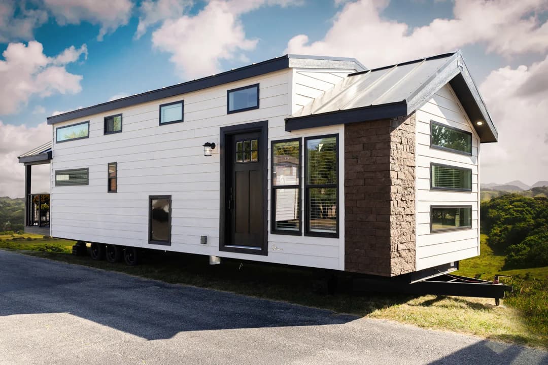 Eldorado 9033 hero, elevation, and exterior home features