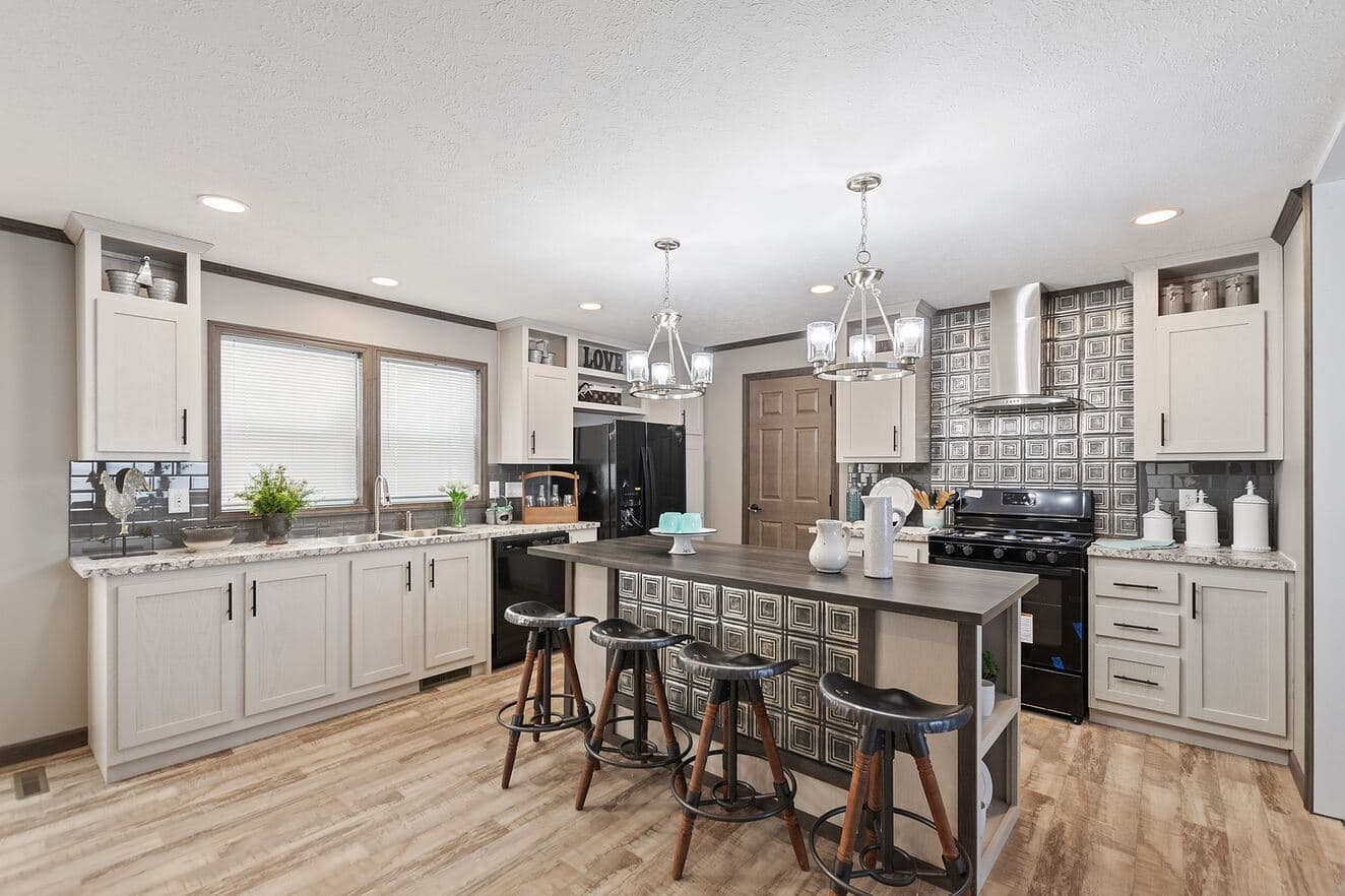 The winchester 184021 kitchen home features