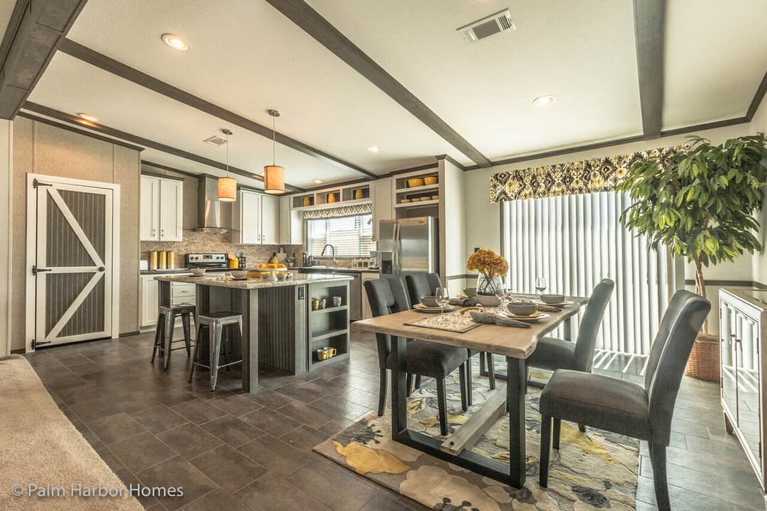 Carrington 30764c interior home features