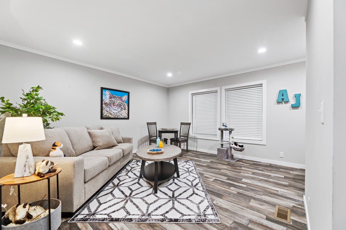 K2 interior home features