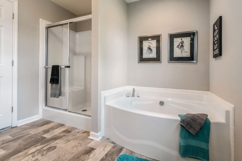 Breckenridge max 28 28643a bathroom home features