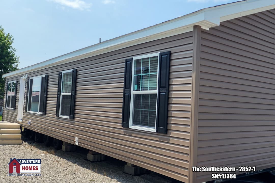 Southeastern | 2852-1 elevation and exterior home features