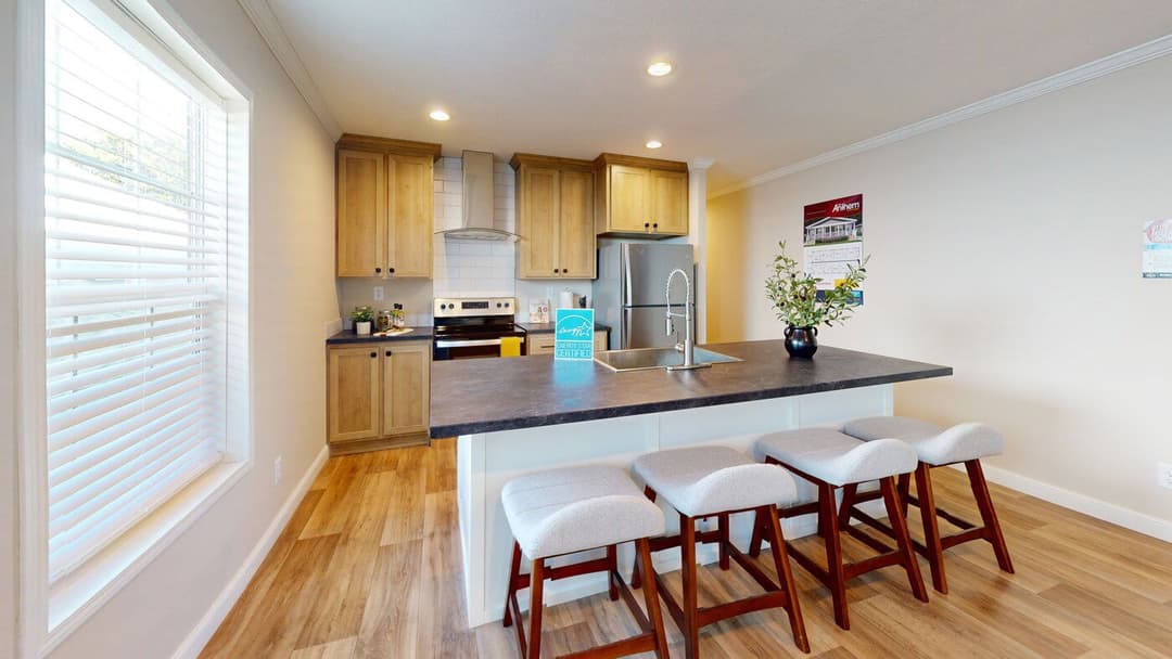 The cumberland duplex interior and kitchen home features