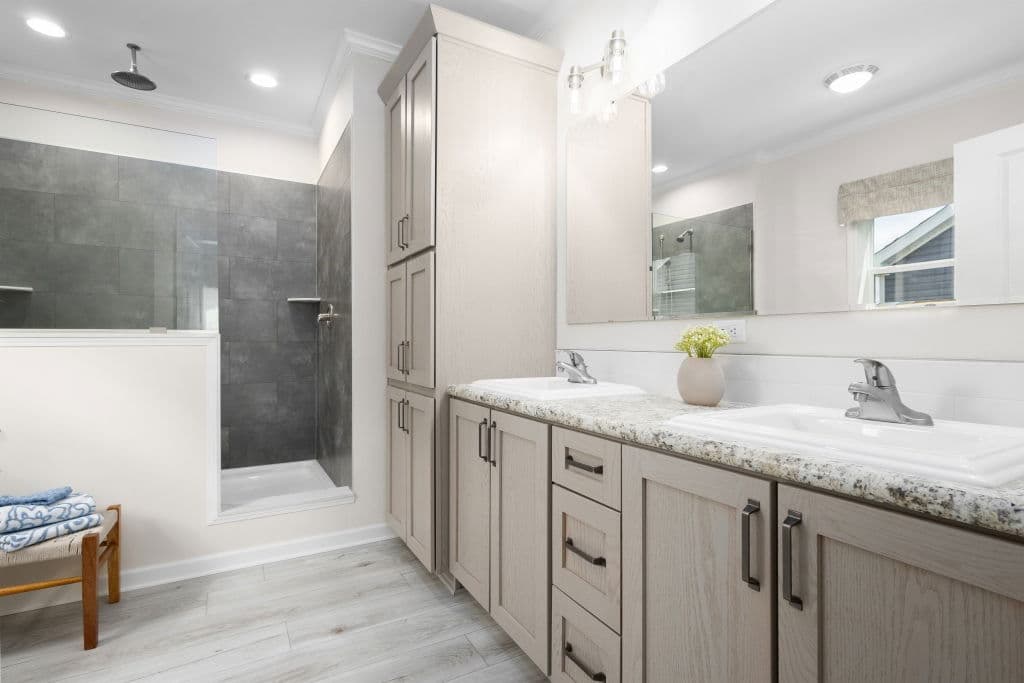 Limited 3 28563b bathroom home features