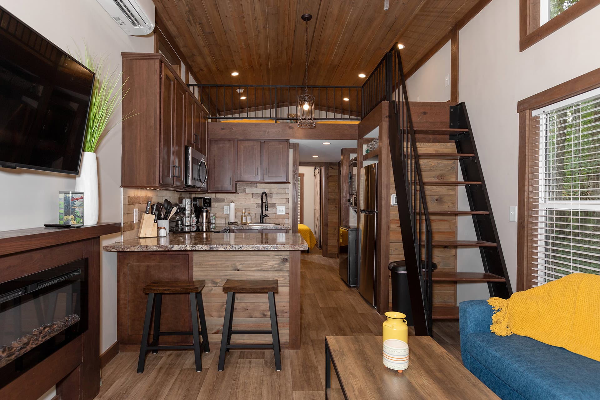 Bankhead interior home features