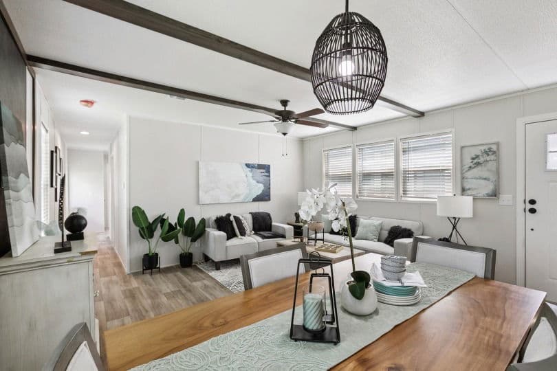 Valor 16763n interior home features