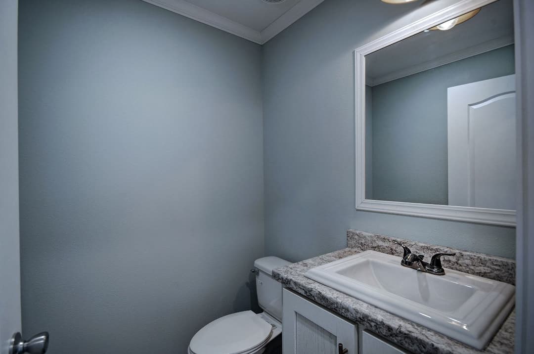 Sardis bathroom home features