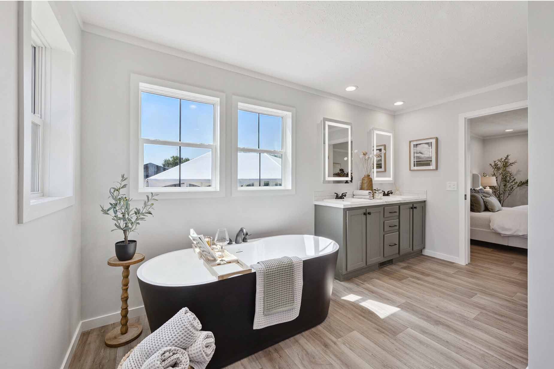 Axis 32563n bathroom home features