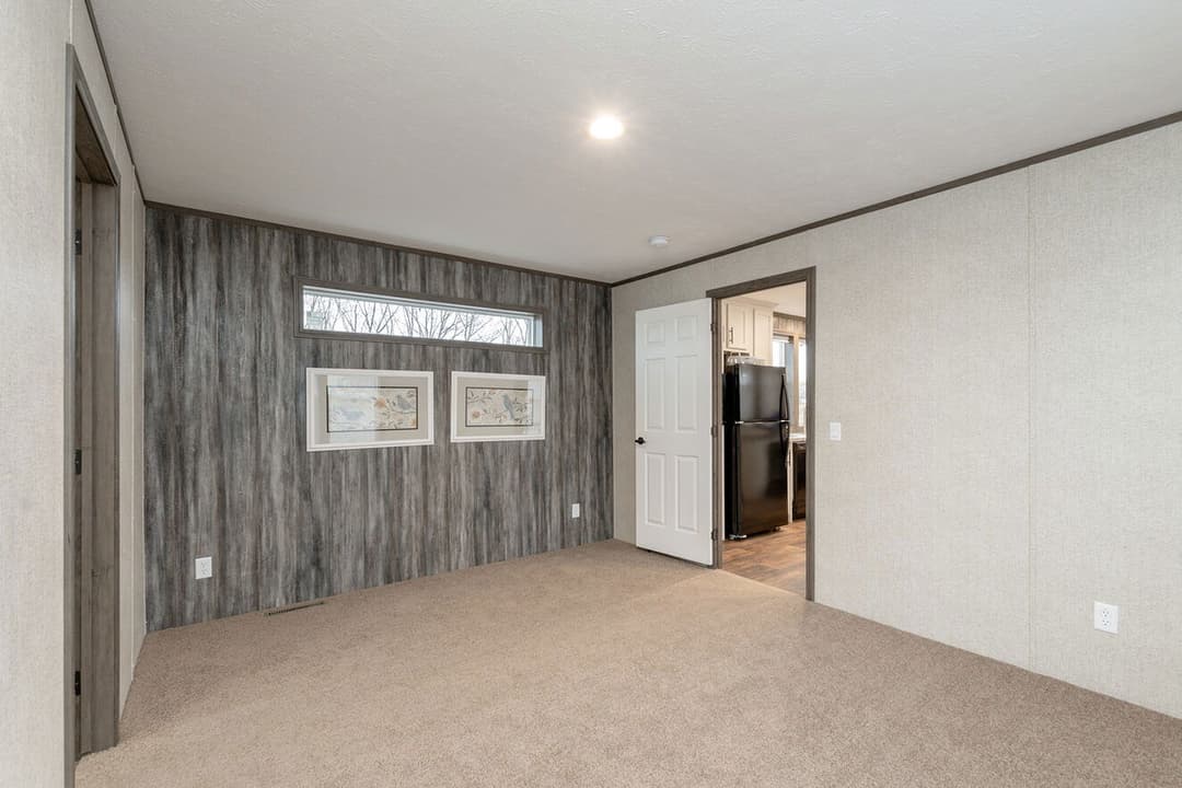 Inspiration 184524 bedroom home features