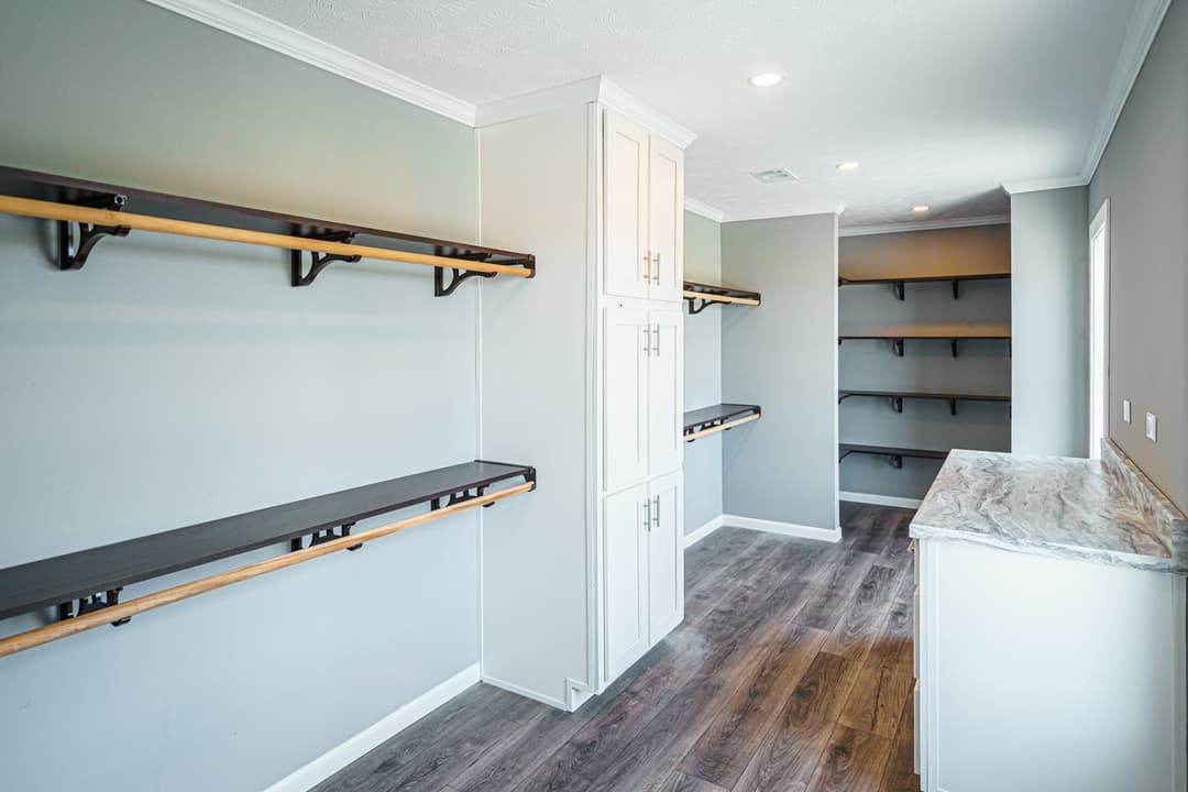 Helicon 3 interior home features