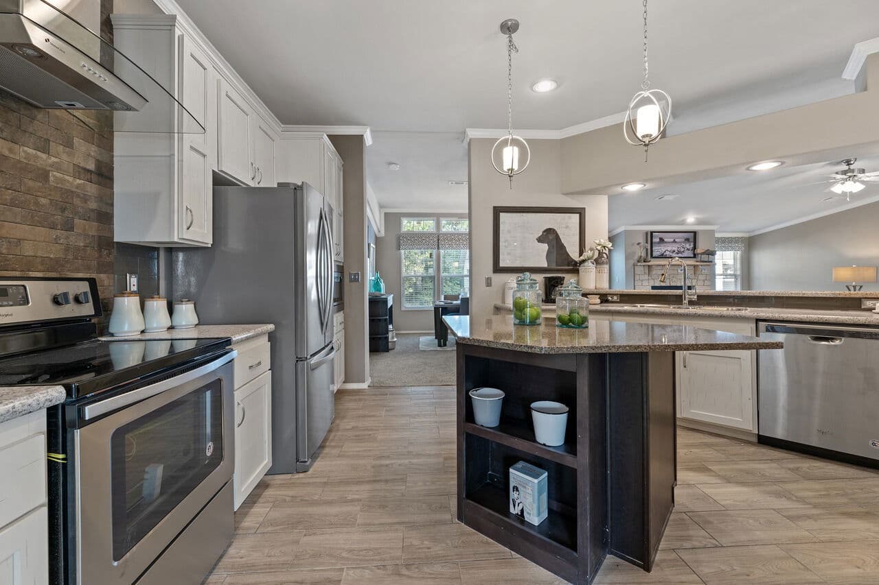 Hacienda iii 41764a kitchen home features