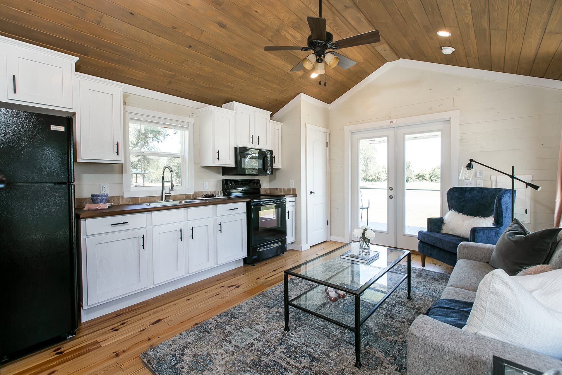 Sipsey interior home features