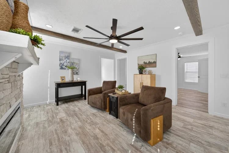 Rory interior home features
