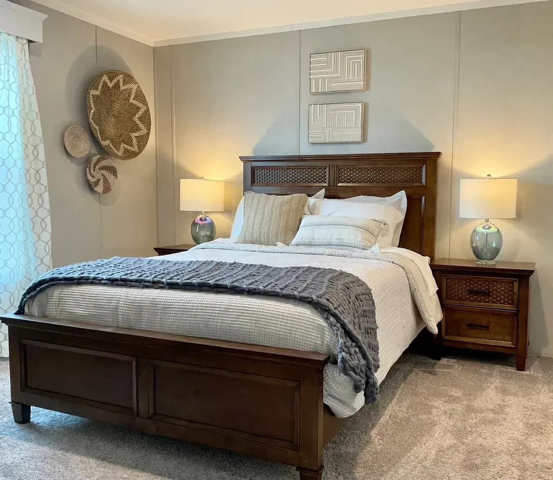 Amethyst 52 bedroom home features