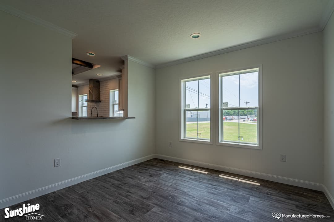 Pri3280-2049 interior home features