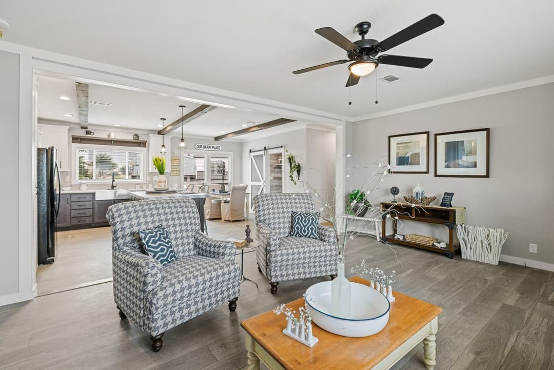 Horizon 28563z interior home features