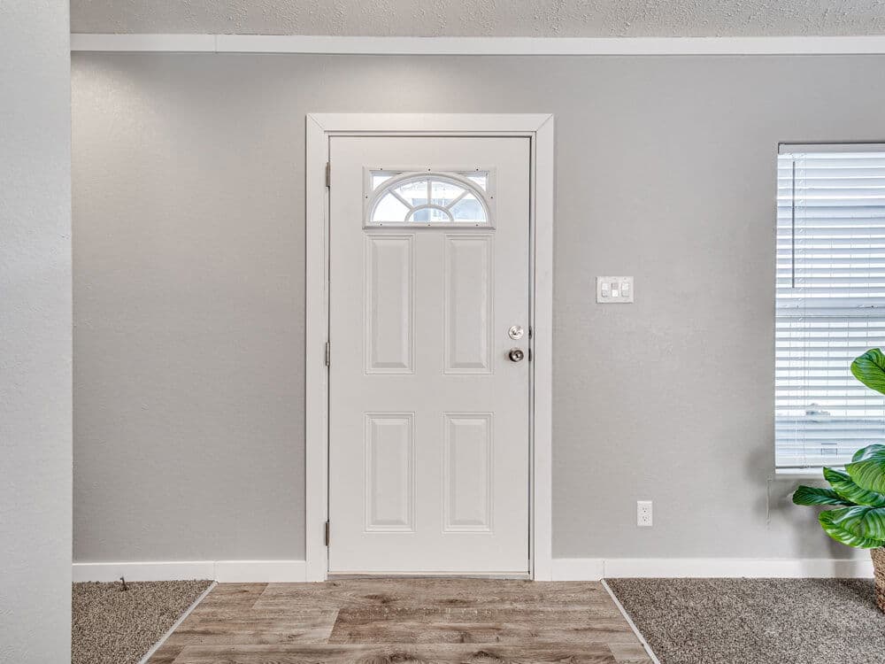 The big bo interior home features