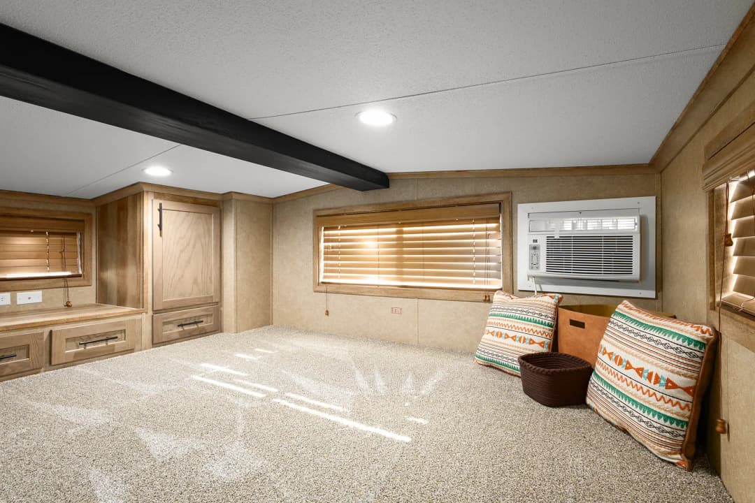 Island 4809b bedroom home features