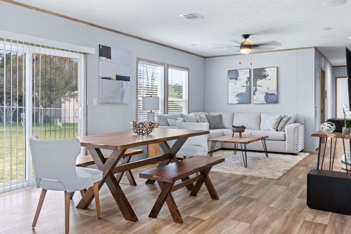 El sueno breeze interior home features