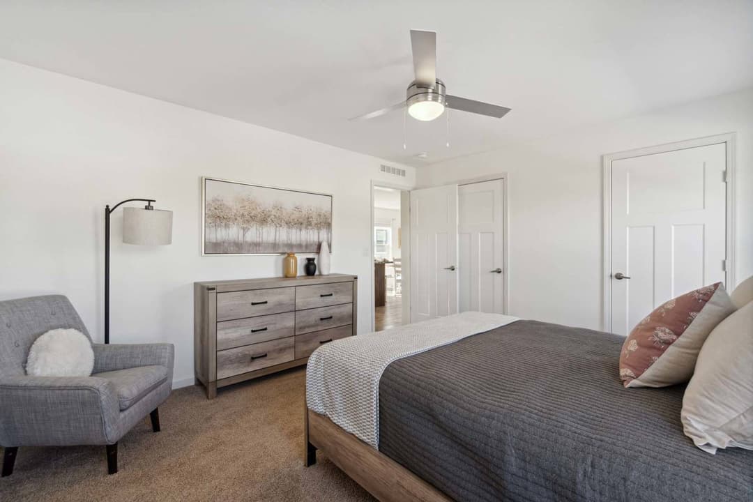 Pika-e bedroom home features