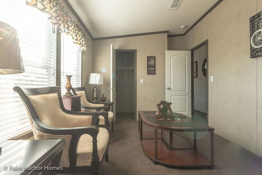 Benbrook 28644b interior home features