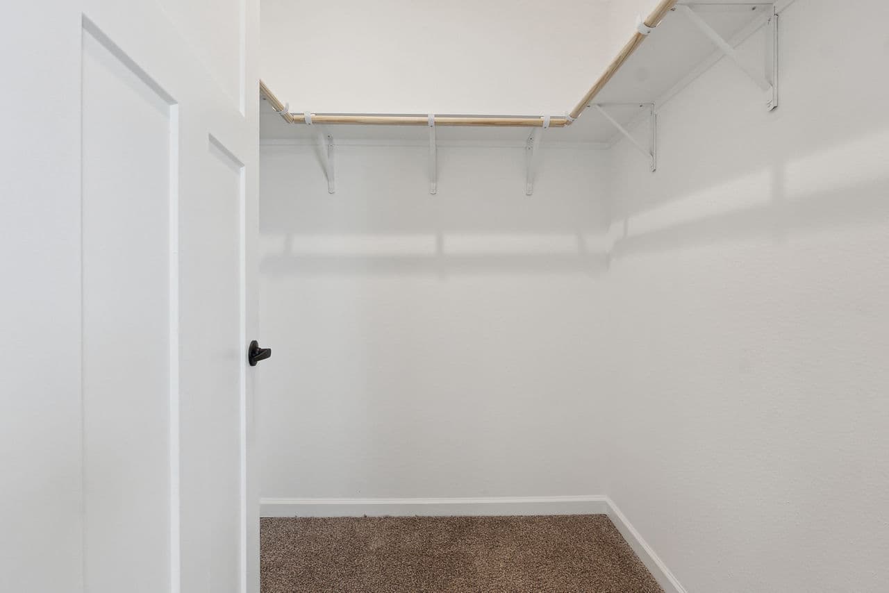 Innovation 1868h interior home features