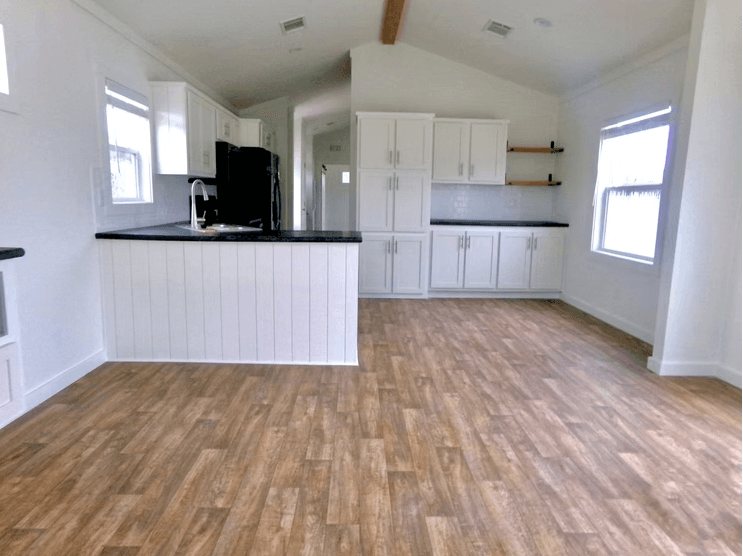 John hardin-653 interior home features