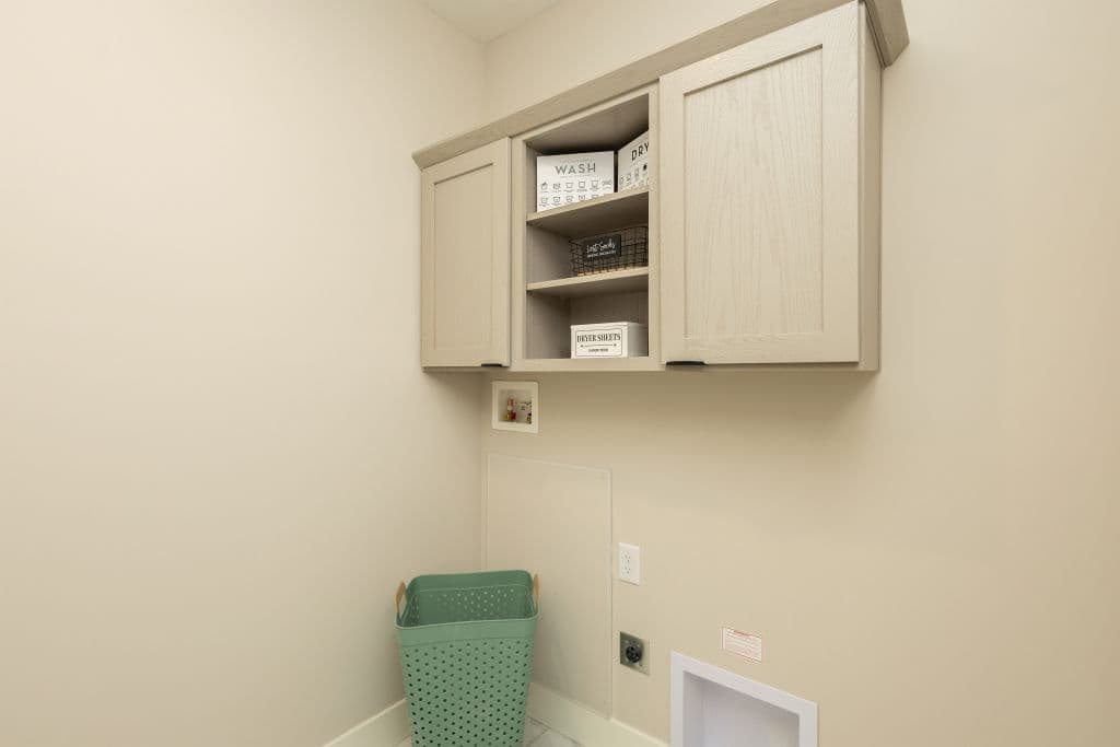 Signa 1 interior home features