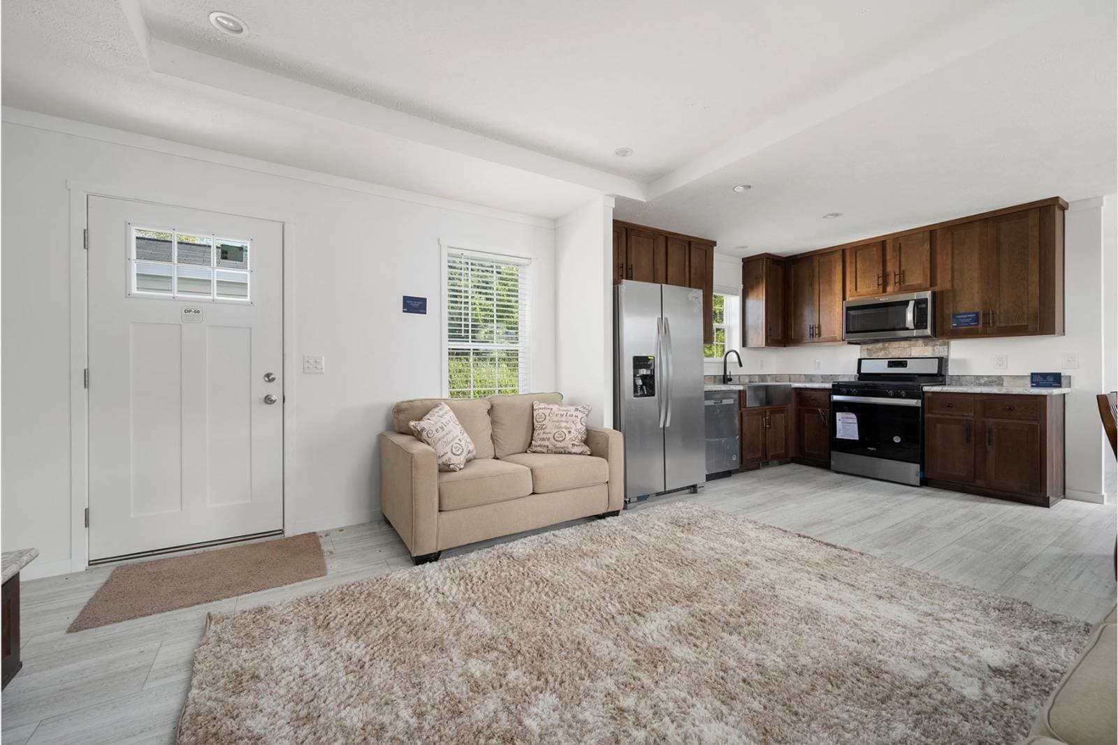 Invite max interior home features