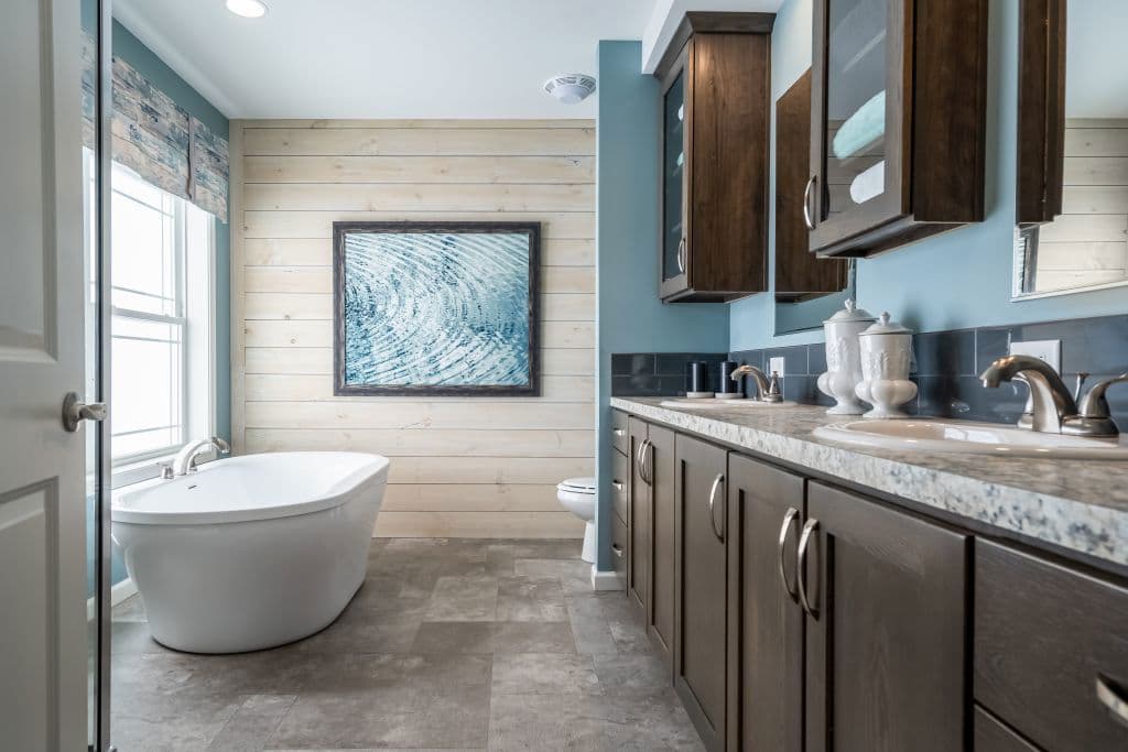 La bella casa ranch 2p2801-r bathroom home features