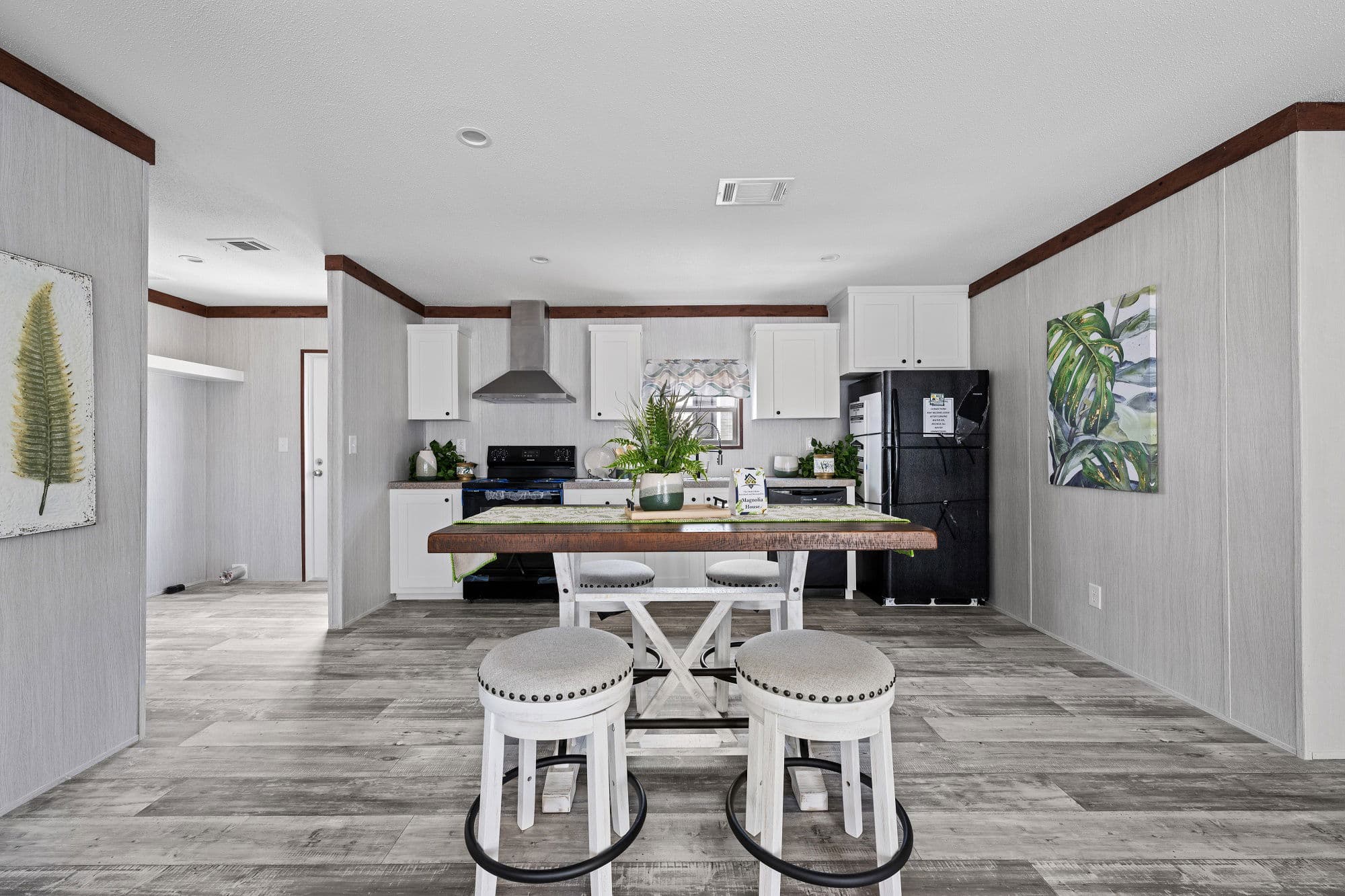 Hamilton kitchen and hero home features