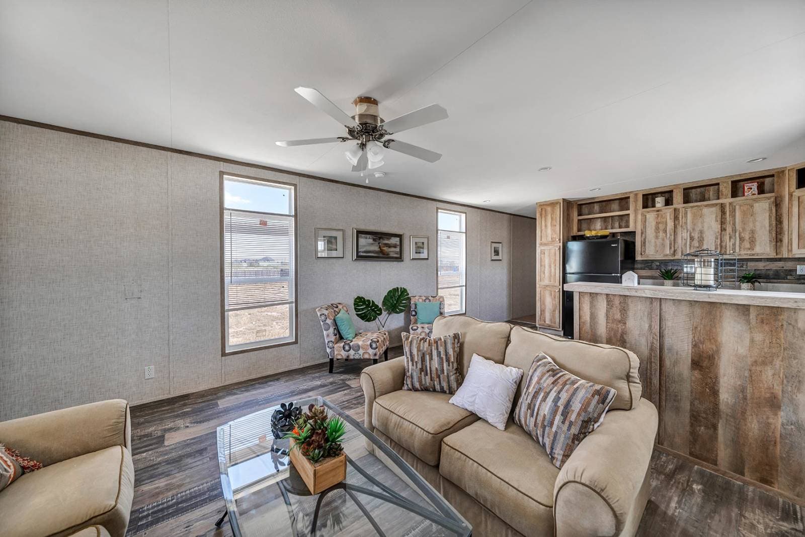 Cs1650a interior home features