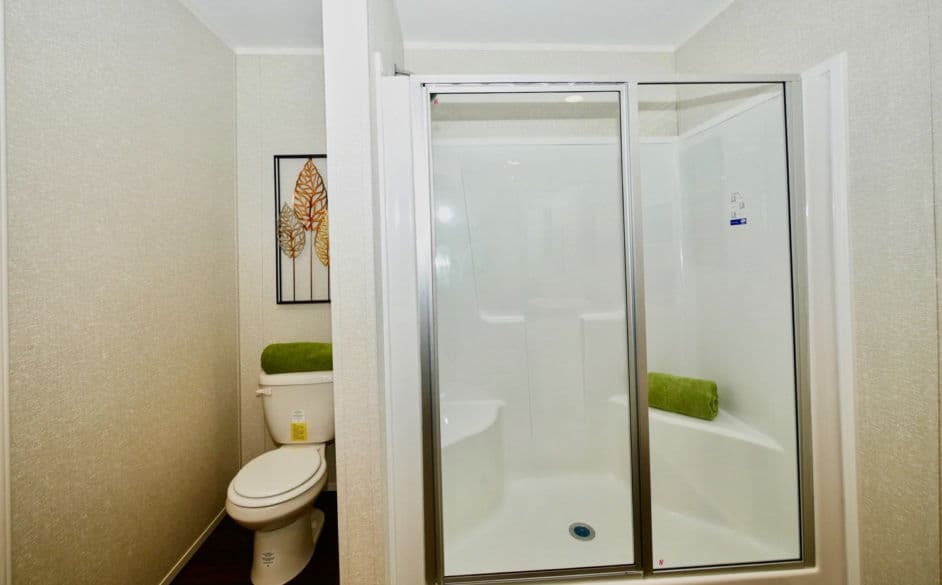 Park hill 342 bathroom home features