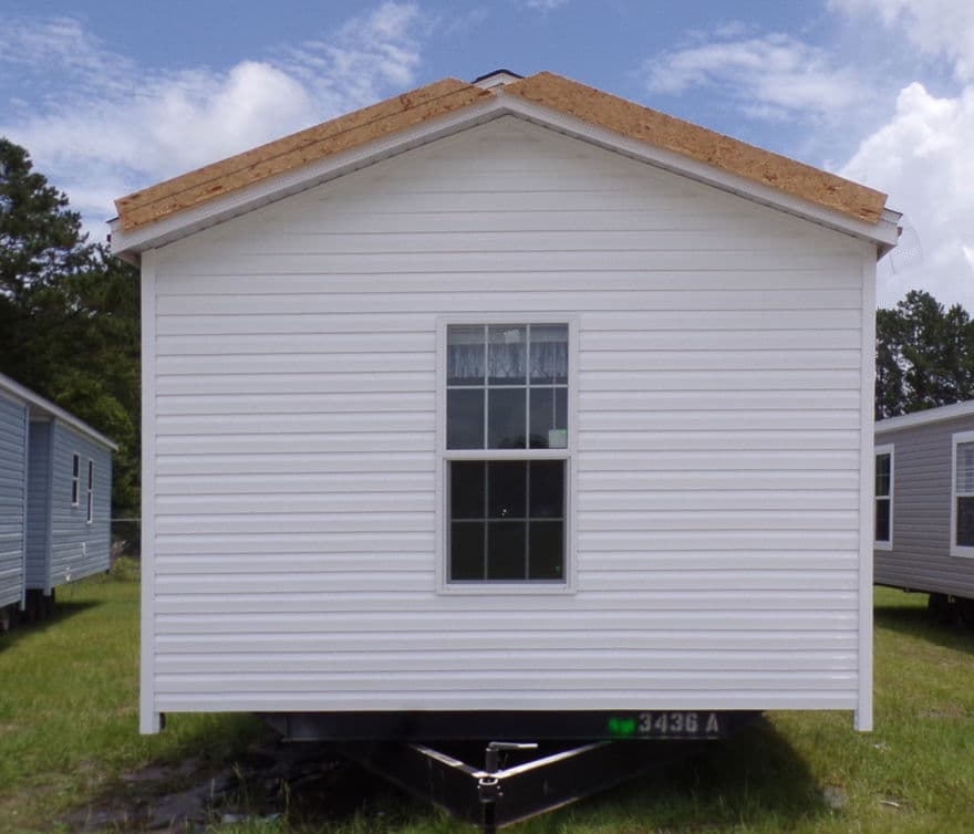 Lowery exterior home features