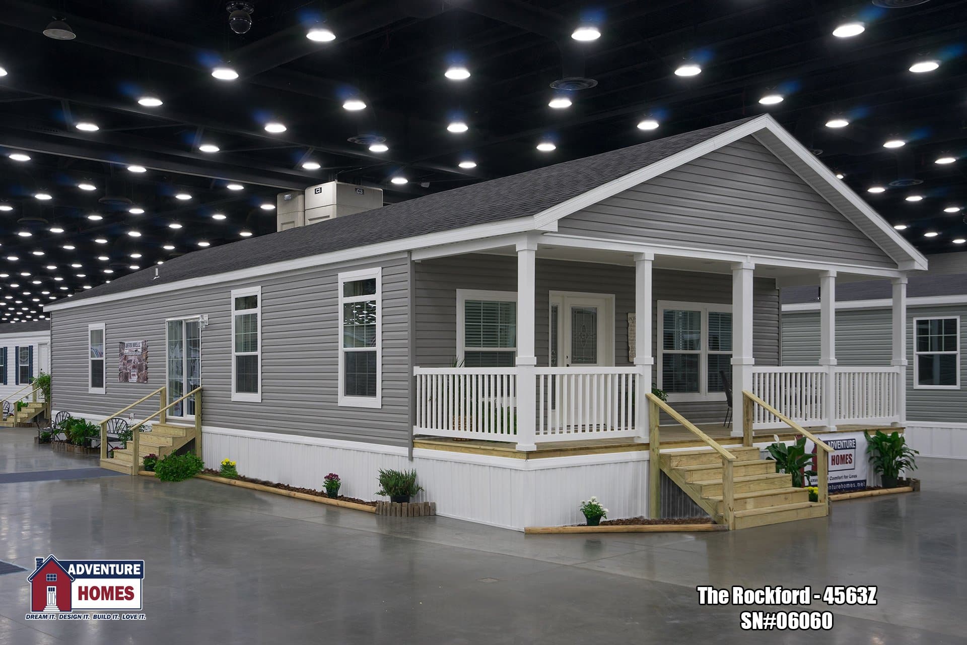 Rockford | 4563z hero, elevation, and exterior home features