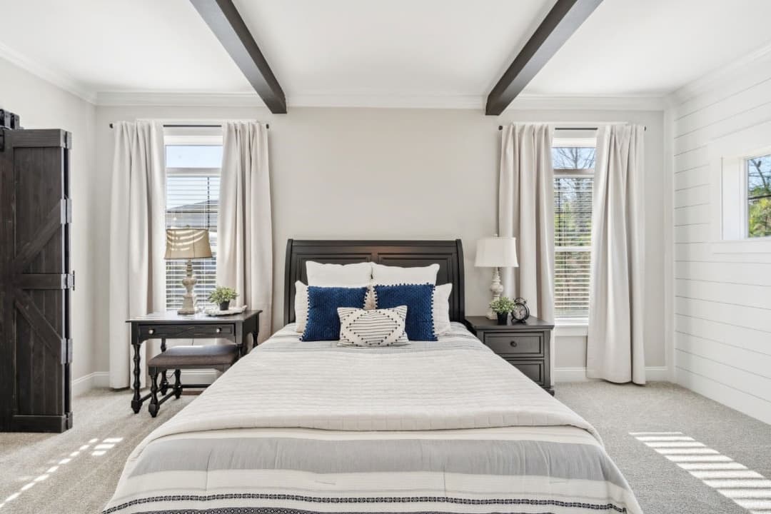 Whitfield cape bedroom home features