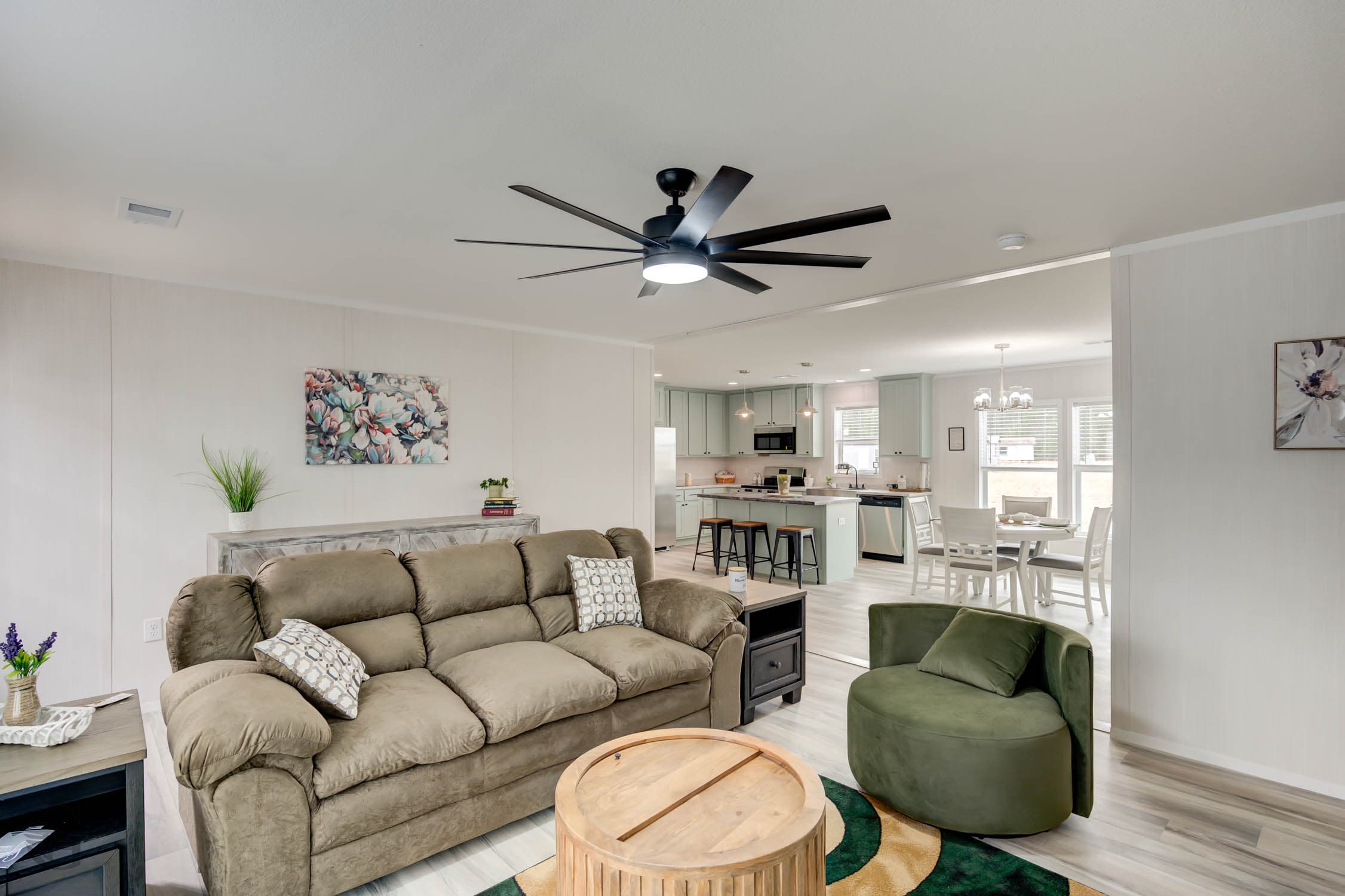 The thaddeus interior home features