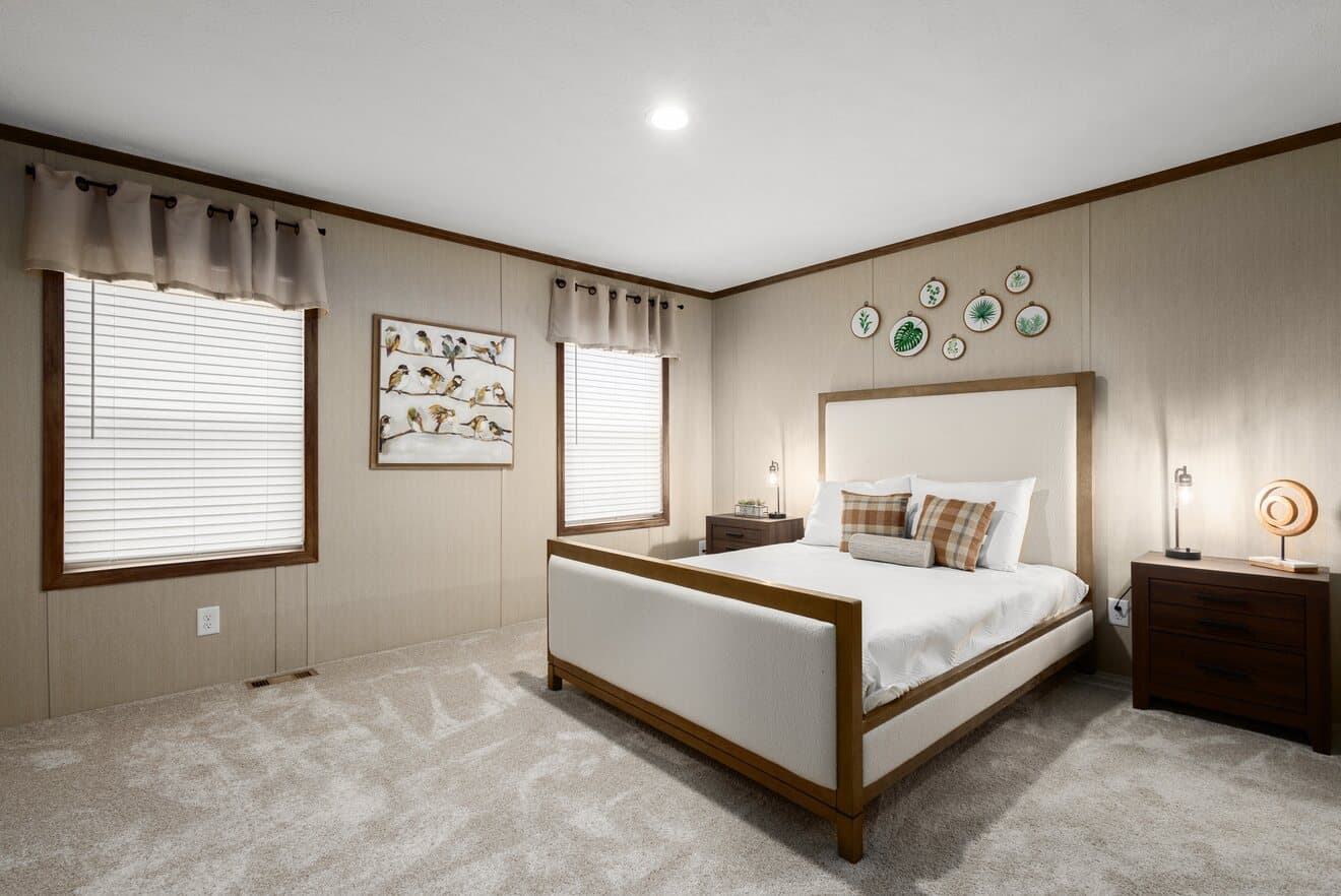 Regulus bedroom home features